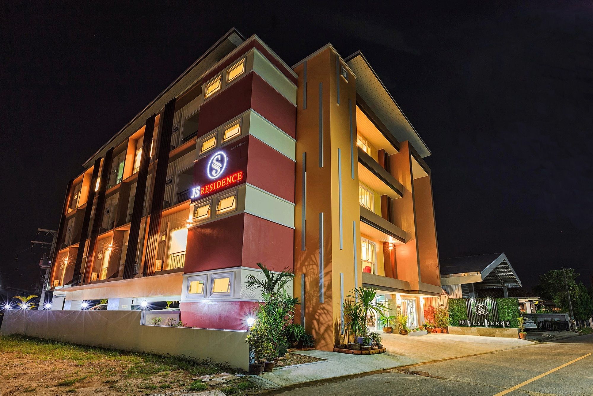 Js Residence Krabi town Extérieur photo