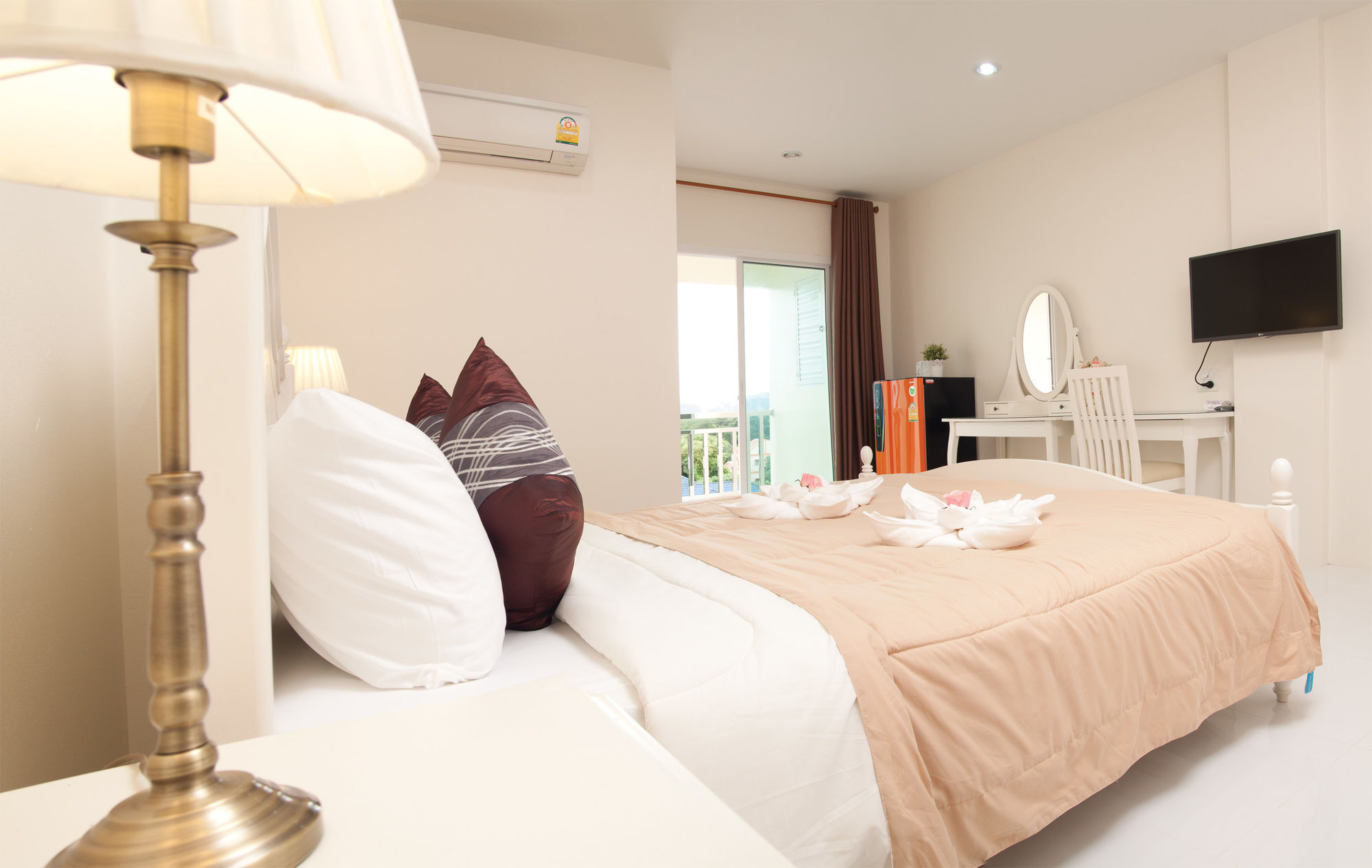 Js Residence Krabi town Extérieur photo